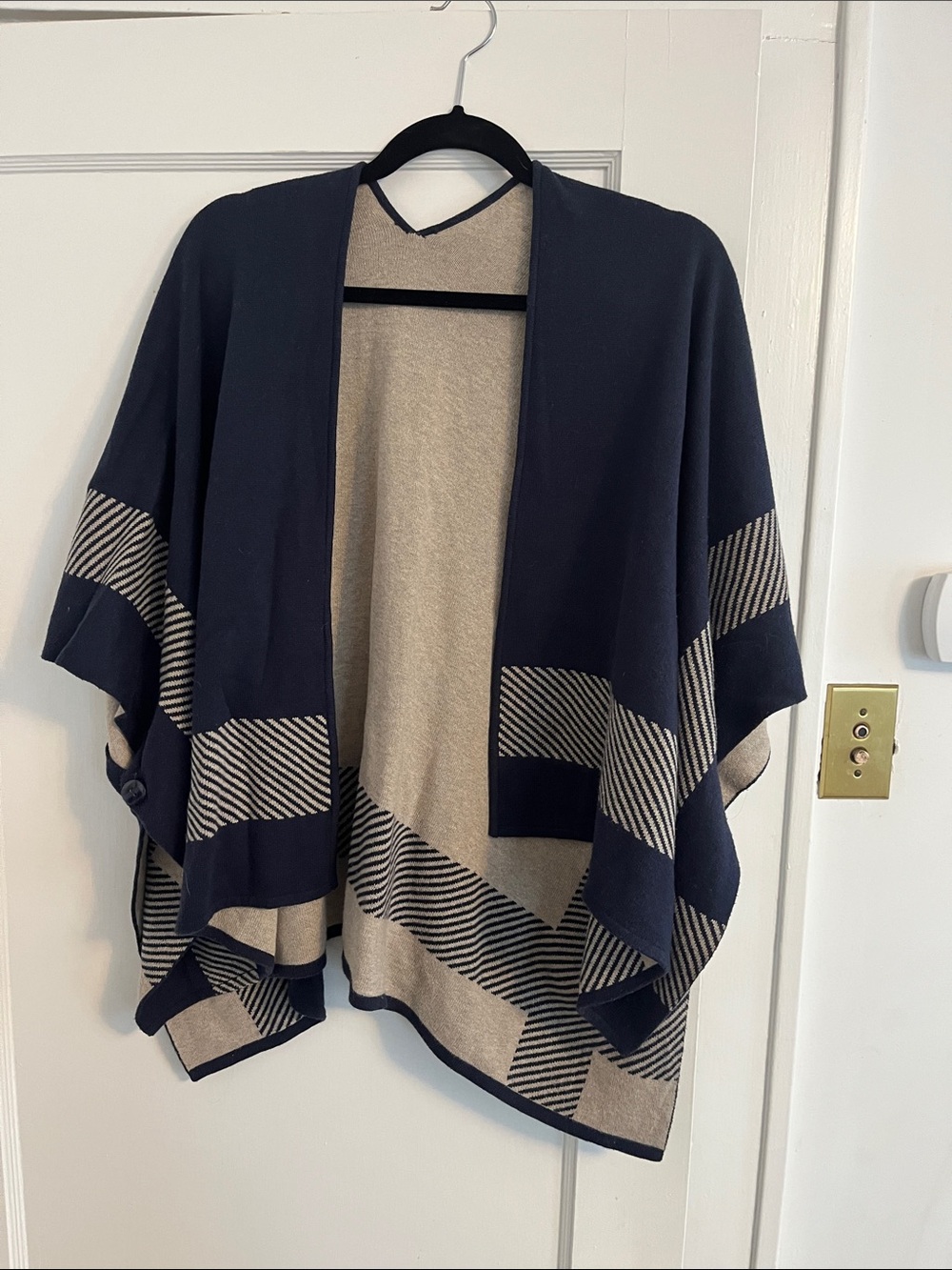 CAbi reversible shaw